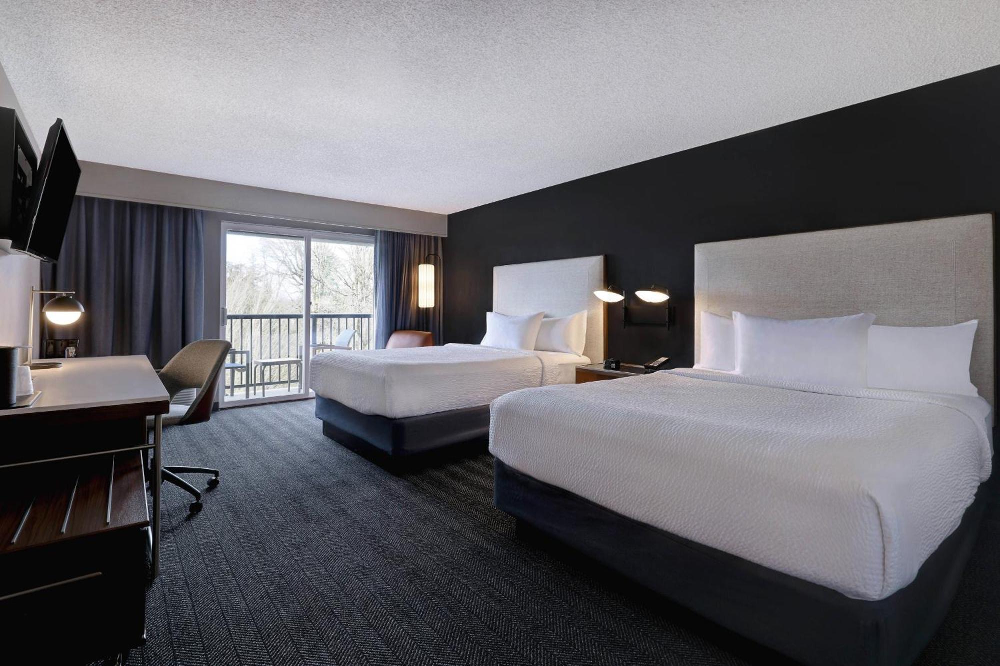 Courtyard By Marriott Portland Southeast/Clackamas Bagian luar foto