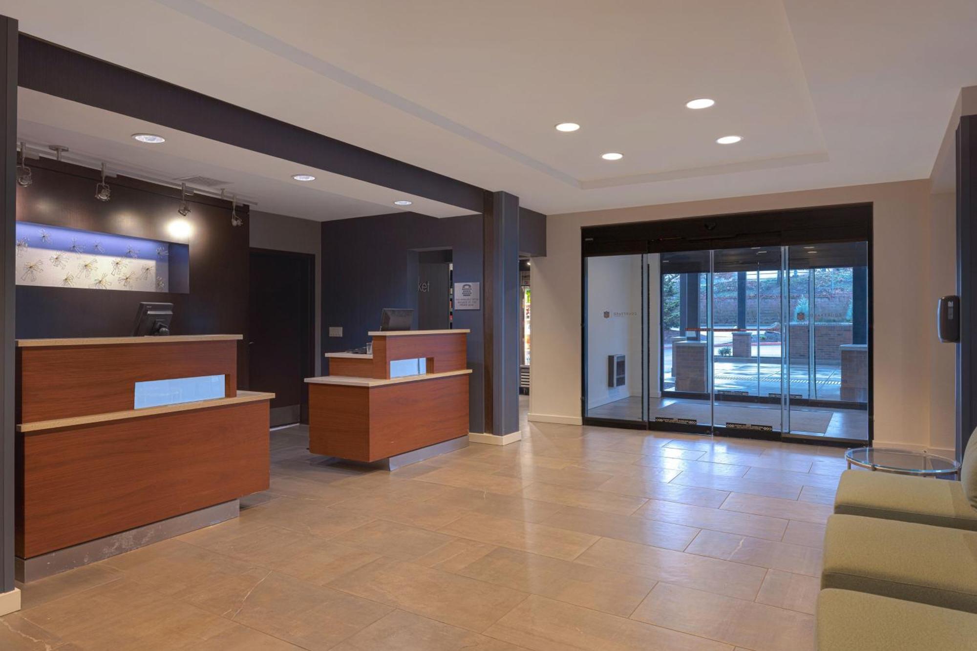 Courtyard By Marriott Portland Southeast/Clackamas Bagian luar foto