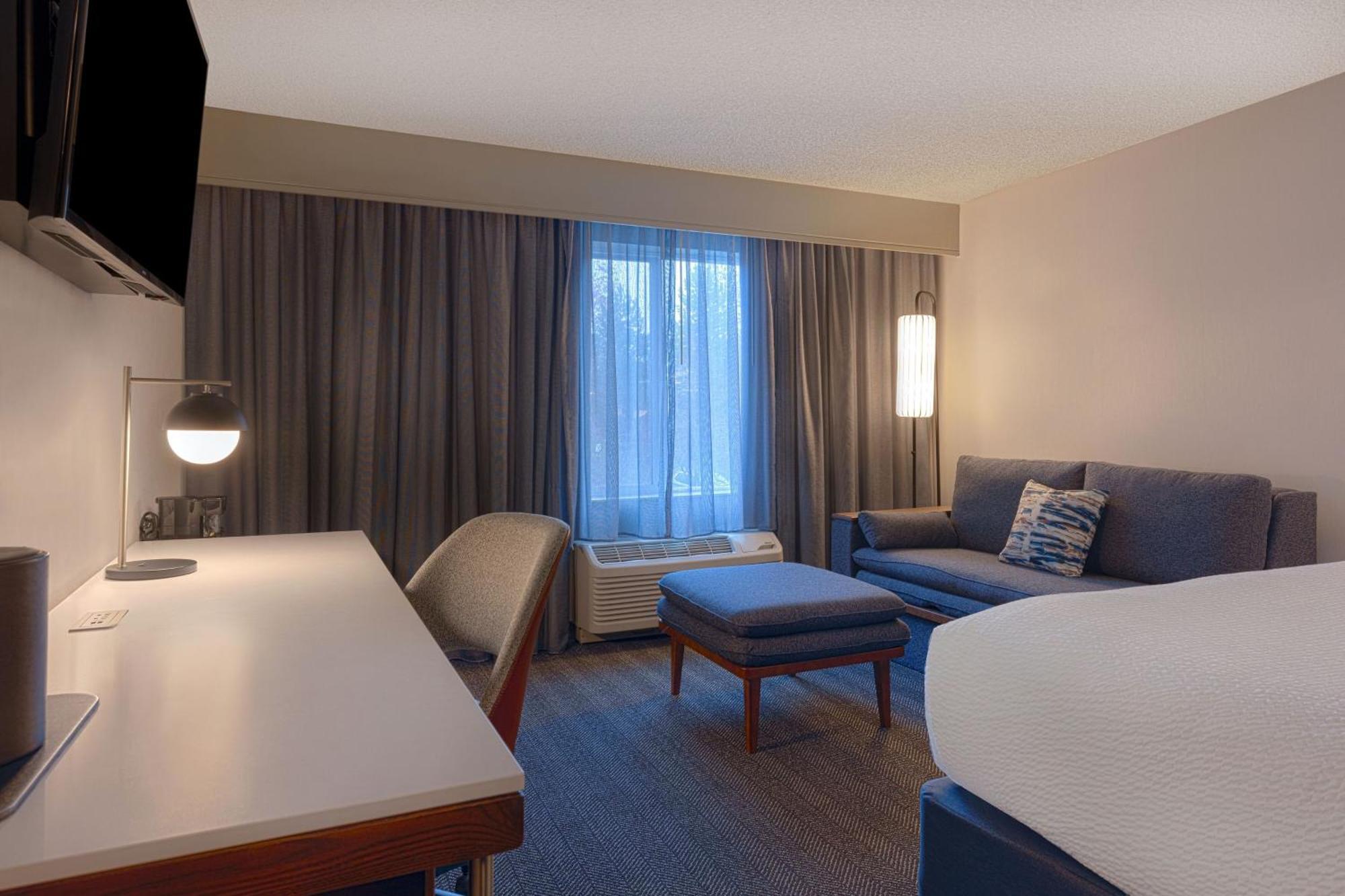 Courtyard By Marriott Portland Southeast/Clackamas Bagian luar foto