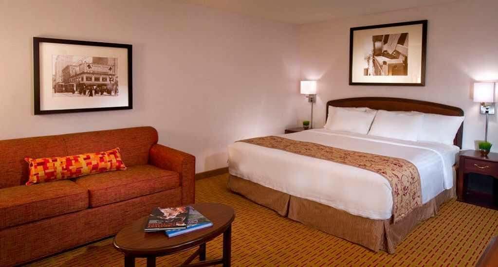 Courtyard By Marriott Portland Southeast/Clackamas Bagian luar foto